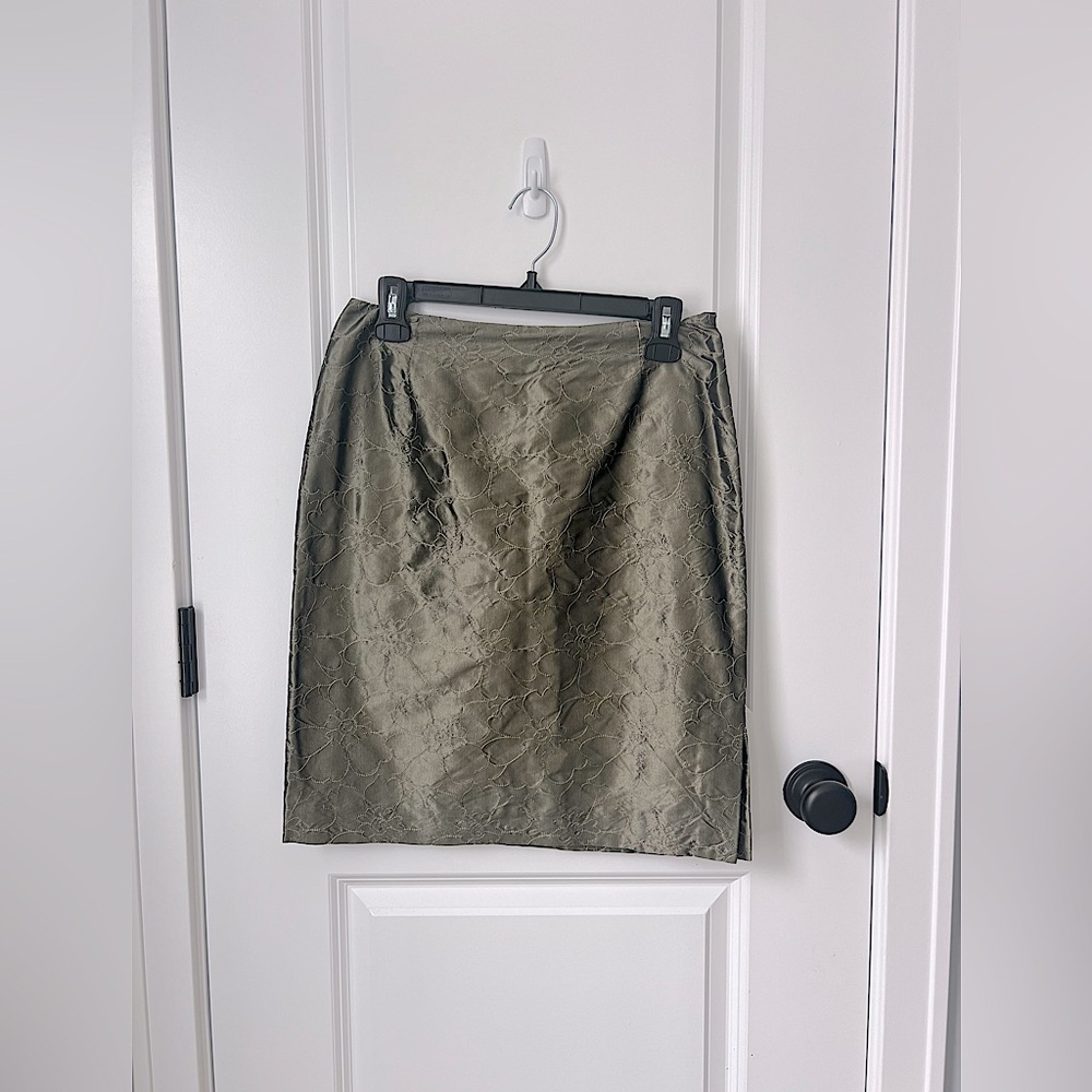 🍸MAG Elegant Olive 100% Silk Embroidered Skirt Vintage